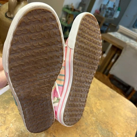 COACH Dawnell Patchwork Signature Sneakers - Picture 7 of 8